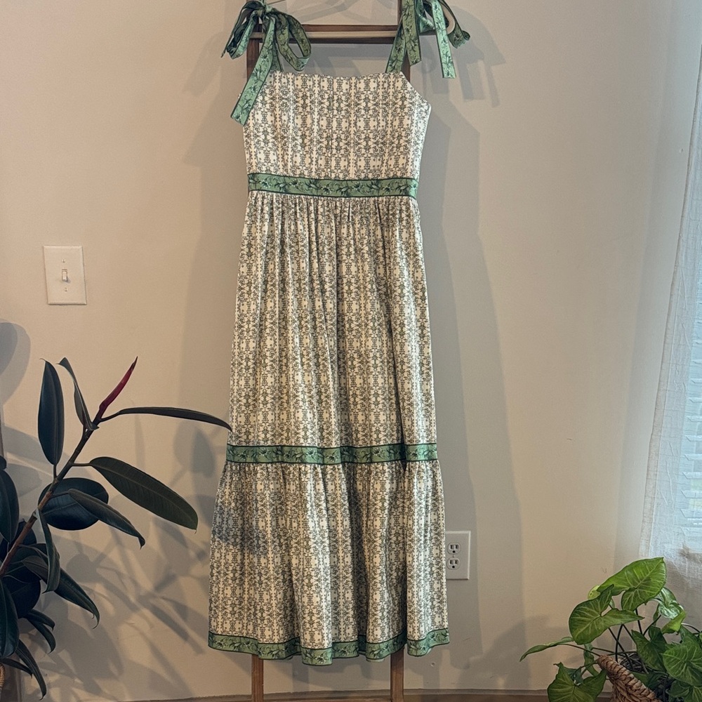 Alice + Olivia Green and White Floral Maxi Dress NWT